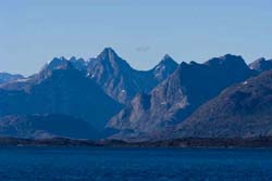 Montagnes proches de Manitsoq, Groenland. Photo Delphine Maratier
