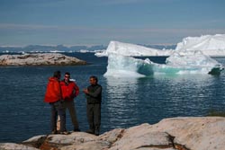 Meeting with glaciologists-Photo Gabriel Pitras
