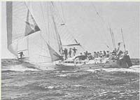 Southern Star sous voiles en Arctique